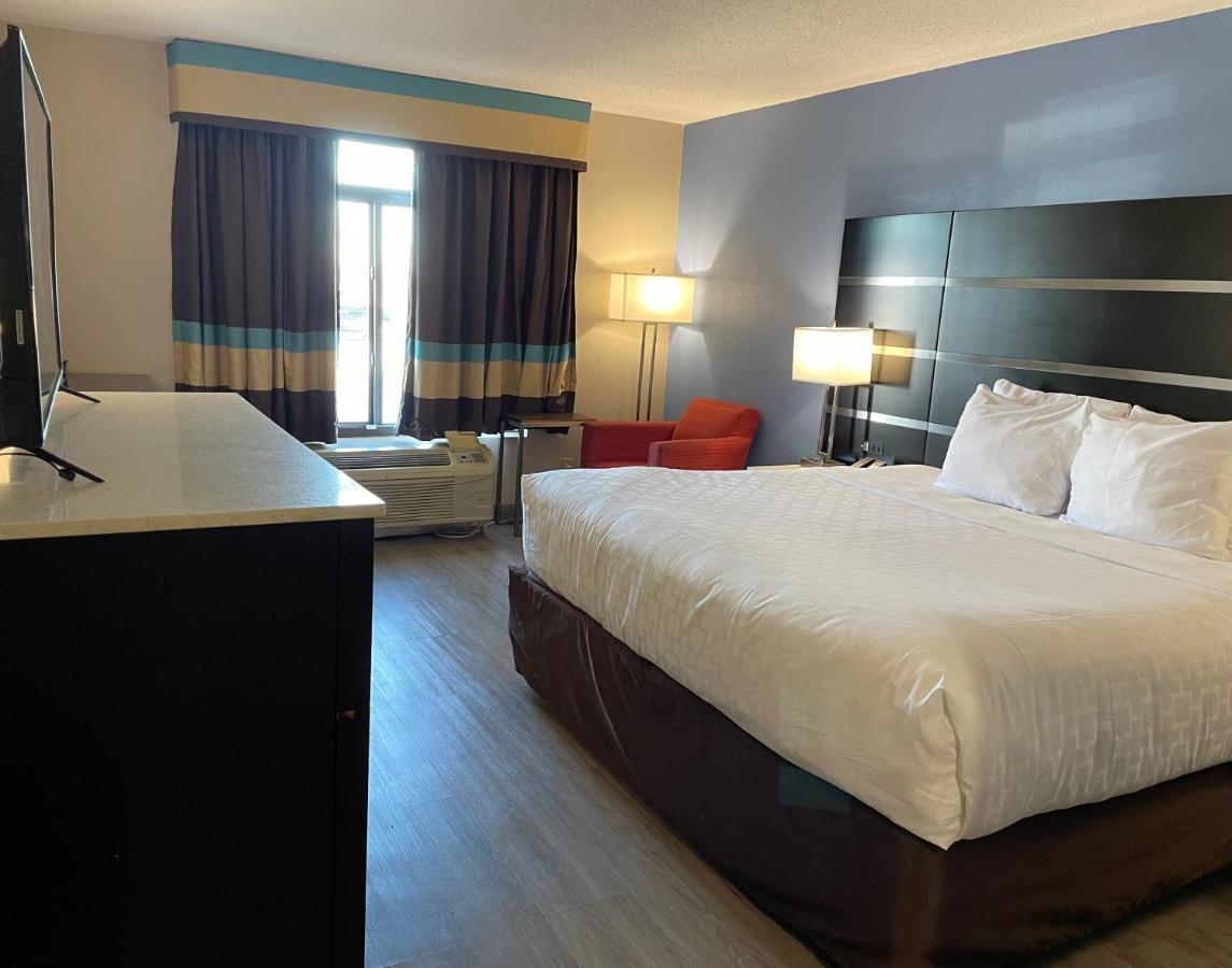 Clarion Pointe Atlanta Airport College Park Hotel Exterior photo