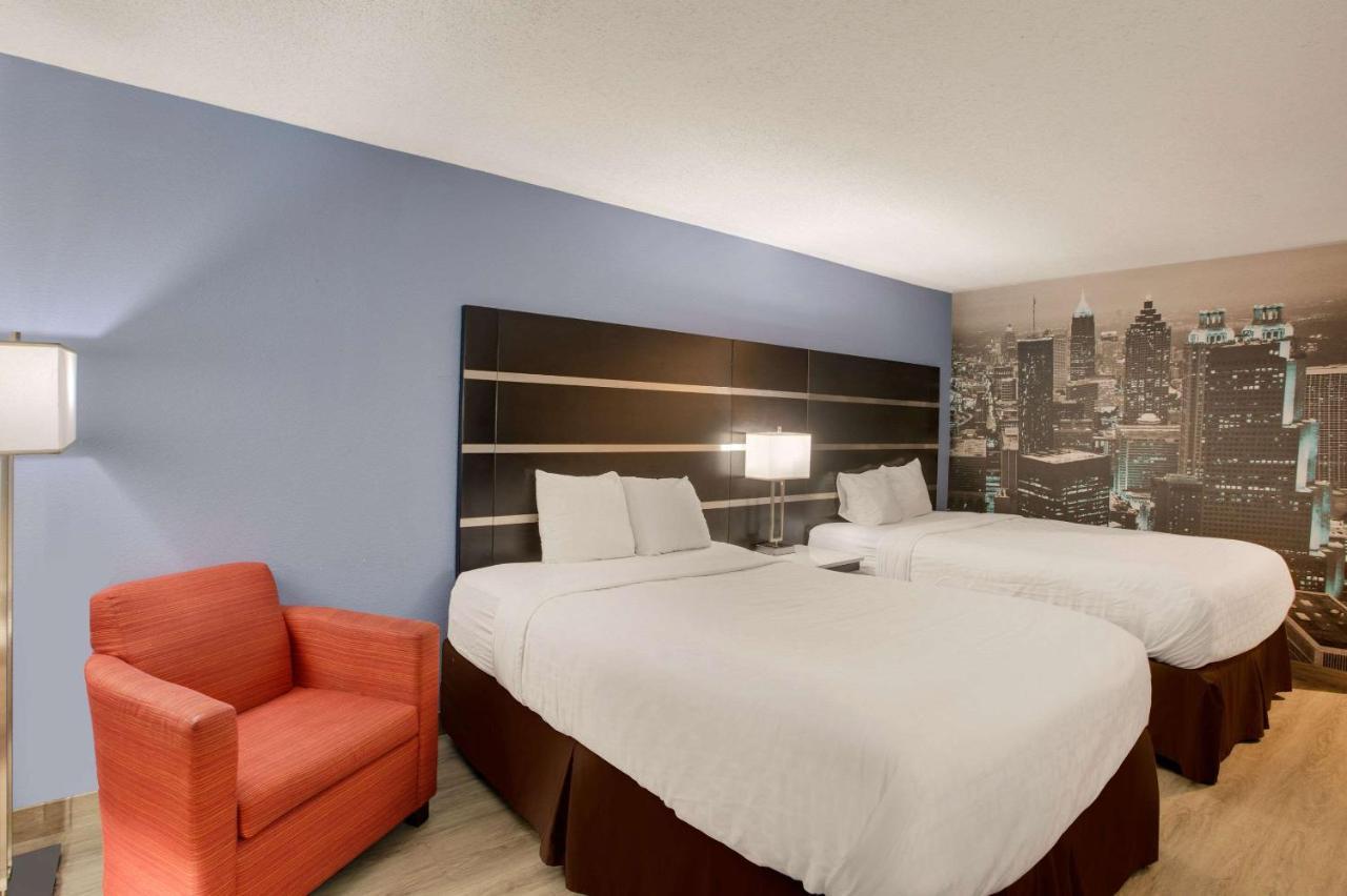 Clarion Pointe Atlanta Airport College Park Hotel Exterior photo